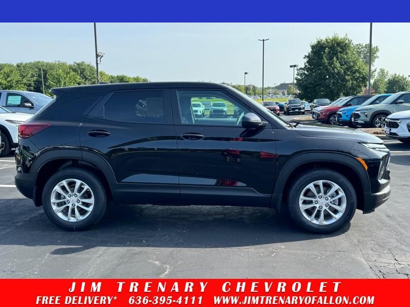 new 2026 Chevrolet TrailBlazer car, priced at $23,625
