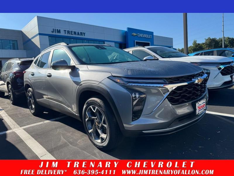 new 2025 Chevrolet Trax car, priced at $25,528