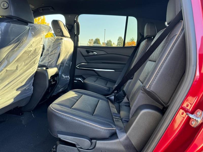 new 2026 Chevrolet Traverse car, priced at $58,185