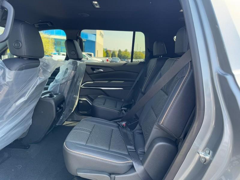 new 2026 Chevrolet Traverse car, priced at $56,095