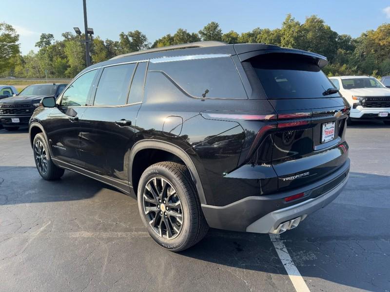 new 2026 Chevrolet Traverse car, priced at $41,445