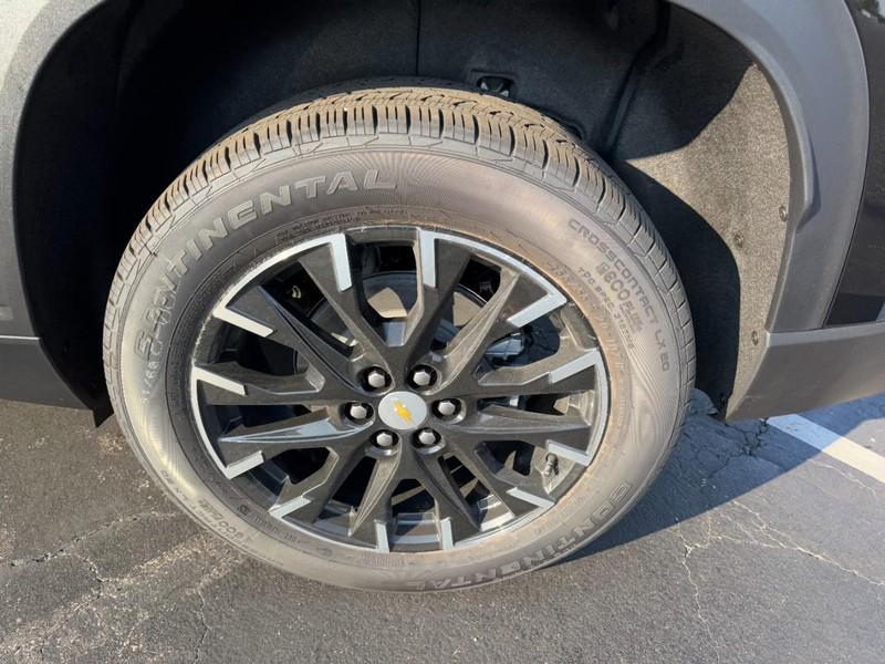 new 2026 Chevrolet Traverse car, priced at $41,445