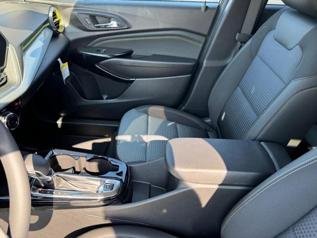 new 2025 Chevrolet Trax car, priced at $24,095