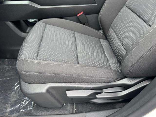 new 2026 Chevrolet Equinox car, priced at $32,490