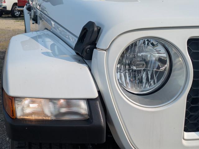 used 2023 Jeep Gladiator car, priced at $31,888