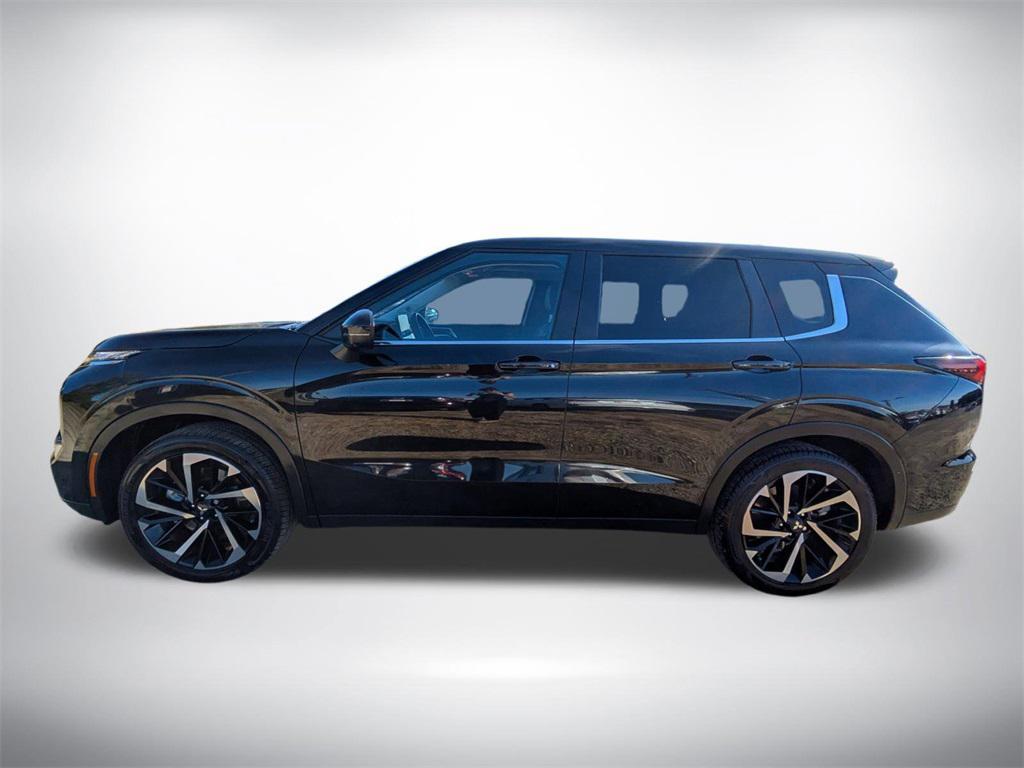 used 2024 Mitsubishi Outlander car, priced at $25,810