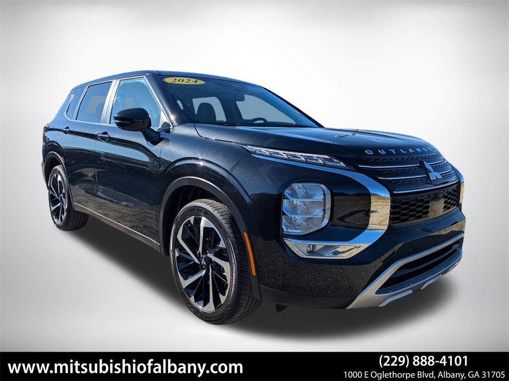 used 2024 Mitsubishi Outlander car, priced at $25,810