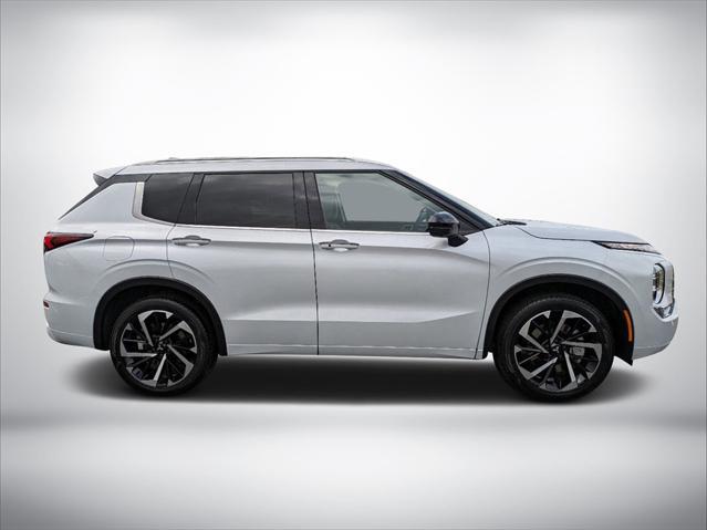 new 2024 Mitsubishi Outlander car, priced at $33,000