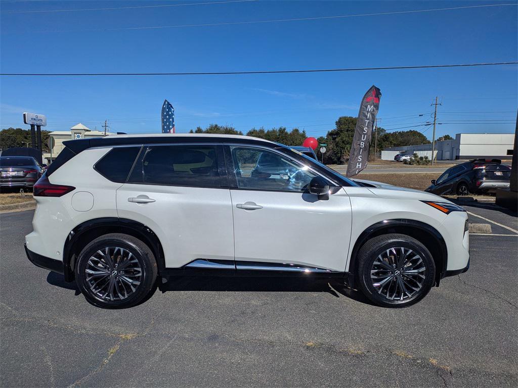 used 2024 Nissan Rogue car, priced at $28,722