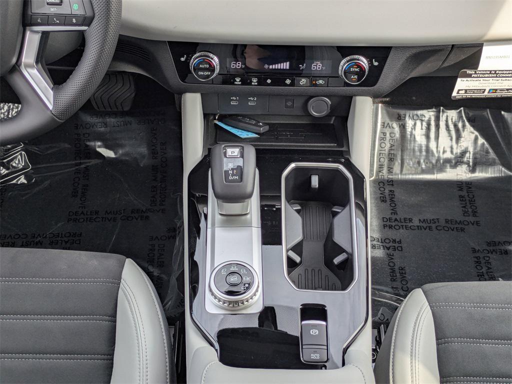 new 2025 Mitsubishi Outlander car, priced at $34,295