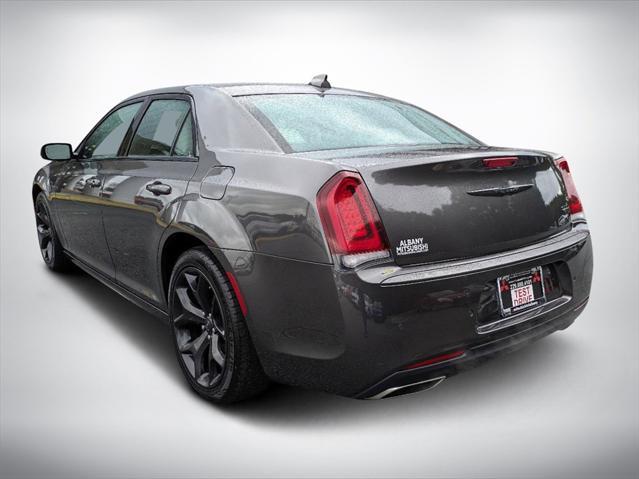 used 2022 Chrysler 300 car, priced at $25,068