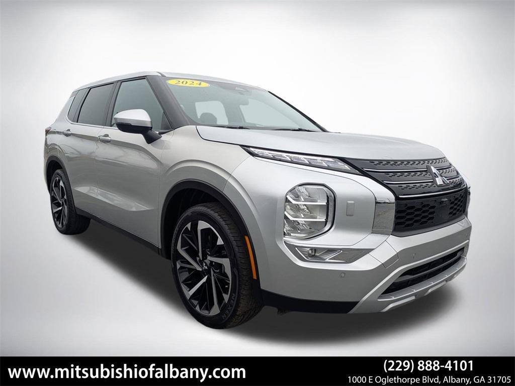 used 2024 Mitsubishi Outlander car, priced at $25,145
