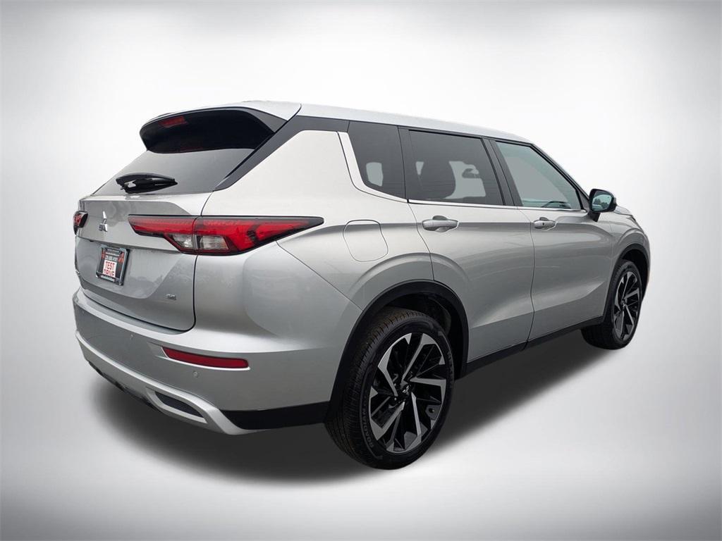 used 2024 Mitsubishi Outlander car, priced at $25,145