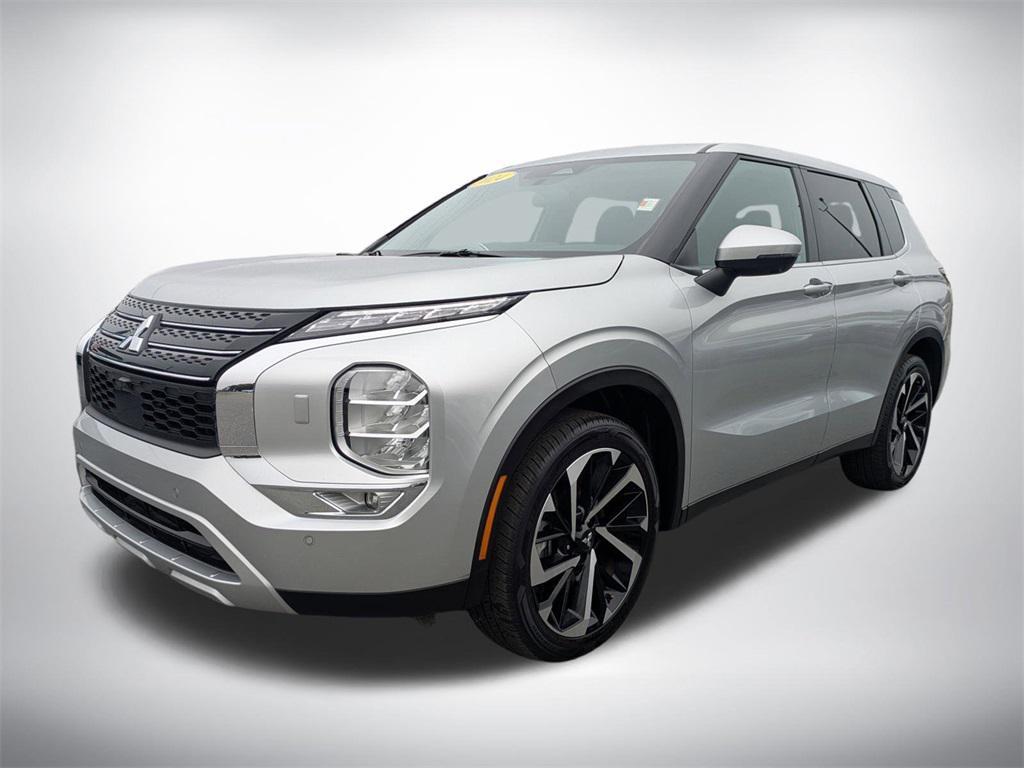 used 2024 Mitsubishi Outlander car, priced at $25,145
