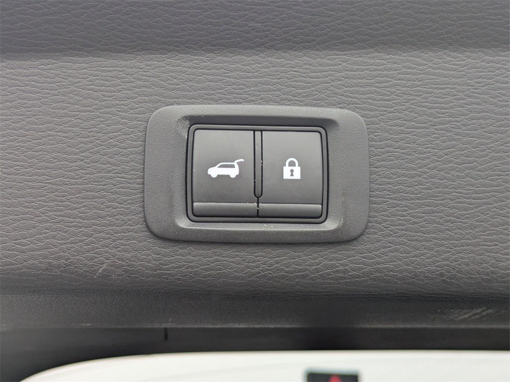 used 2024 Mitsubishi Outlander car, priced at $25,145