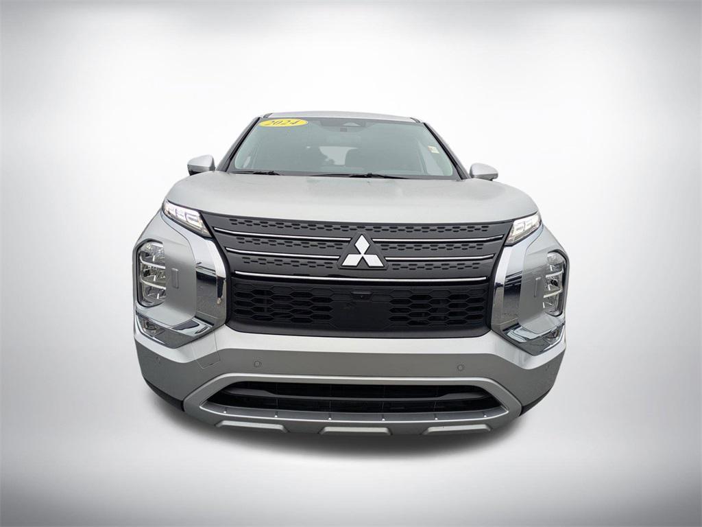 used 2024 Mitsubishi Outlander car, priced at $25,145