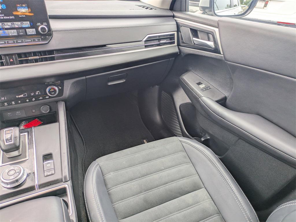 used 2024 Mitsubishi Outlander car, priced at $25,145