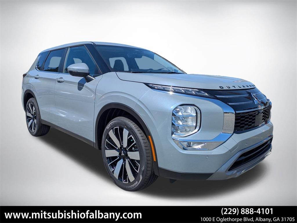 new 2025 Mitsubishi Outlander car, priced at $30,395