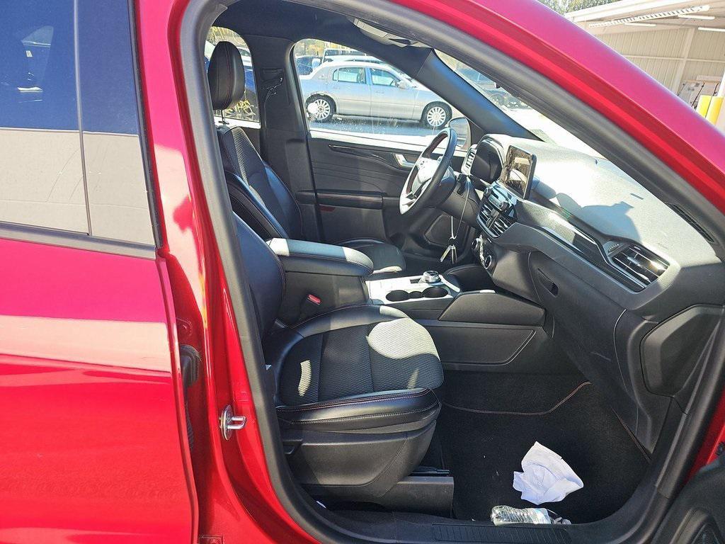 used 2023 Ford Escape car, priced at $21,545