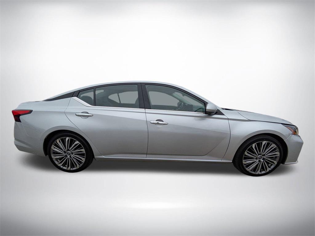 used 2023 Nissan Altima car, priced at $22,093