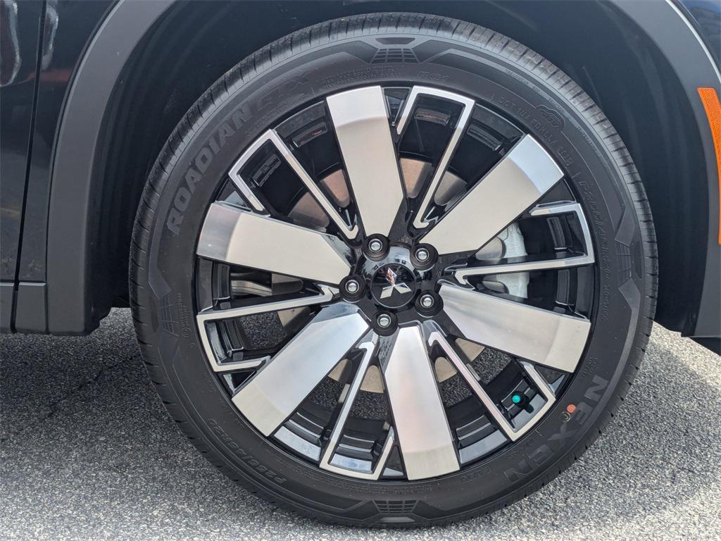 new 2025 Mitsubishi Outlander car, priced at $34,295
