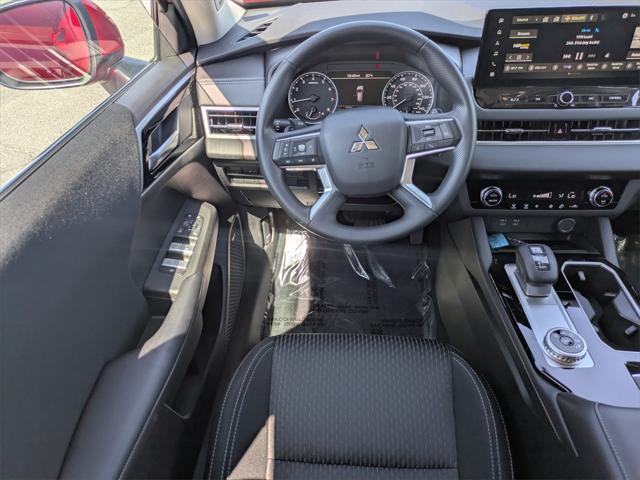 new 2025 Mitsubishi Outlander car, priced at $27,830