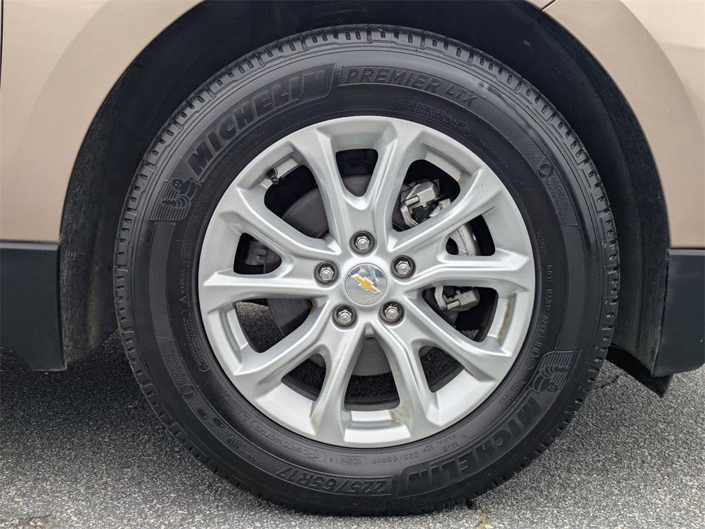 used 2018 Chevrolet Equinox car, priced at $19,656