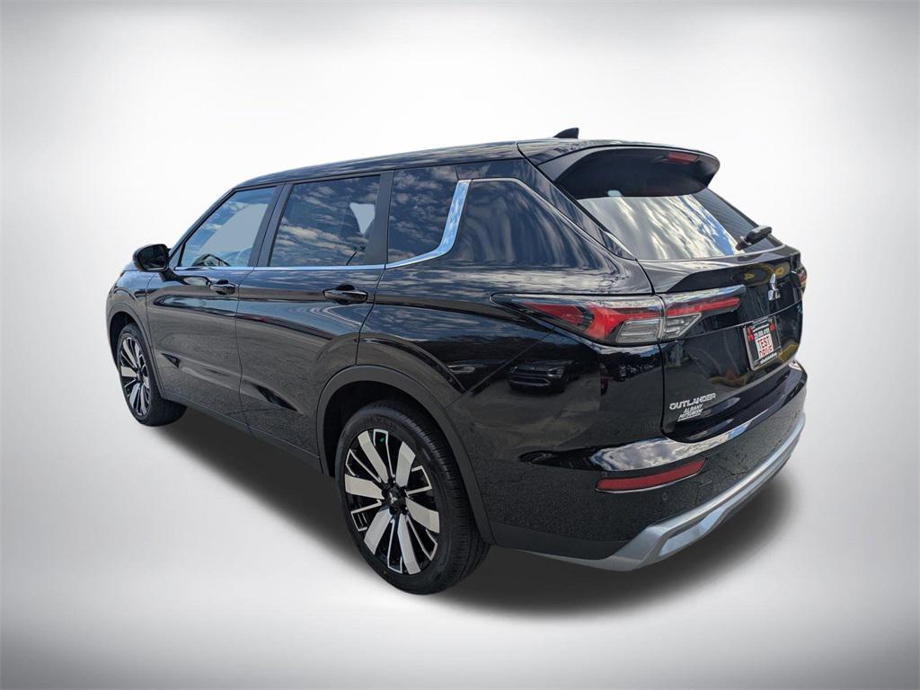 new 2025 Mitsubishi Outlander car, priced at $30,970