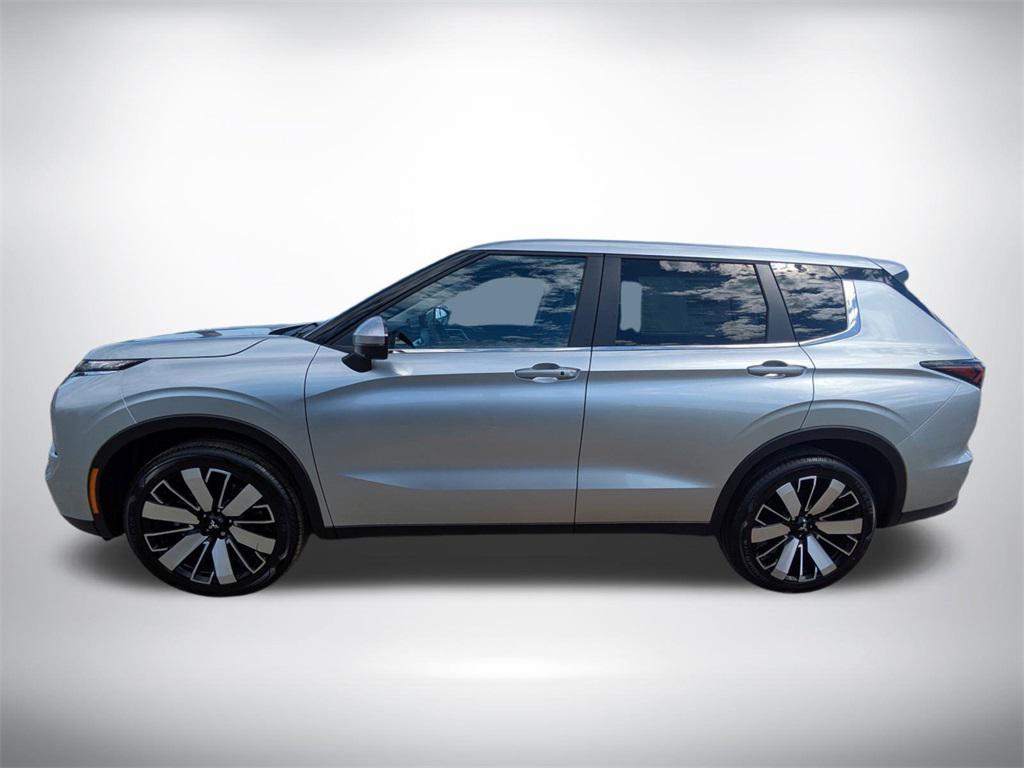 new 2025 Mitsubishi Outlander car, priced at $30,970