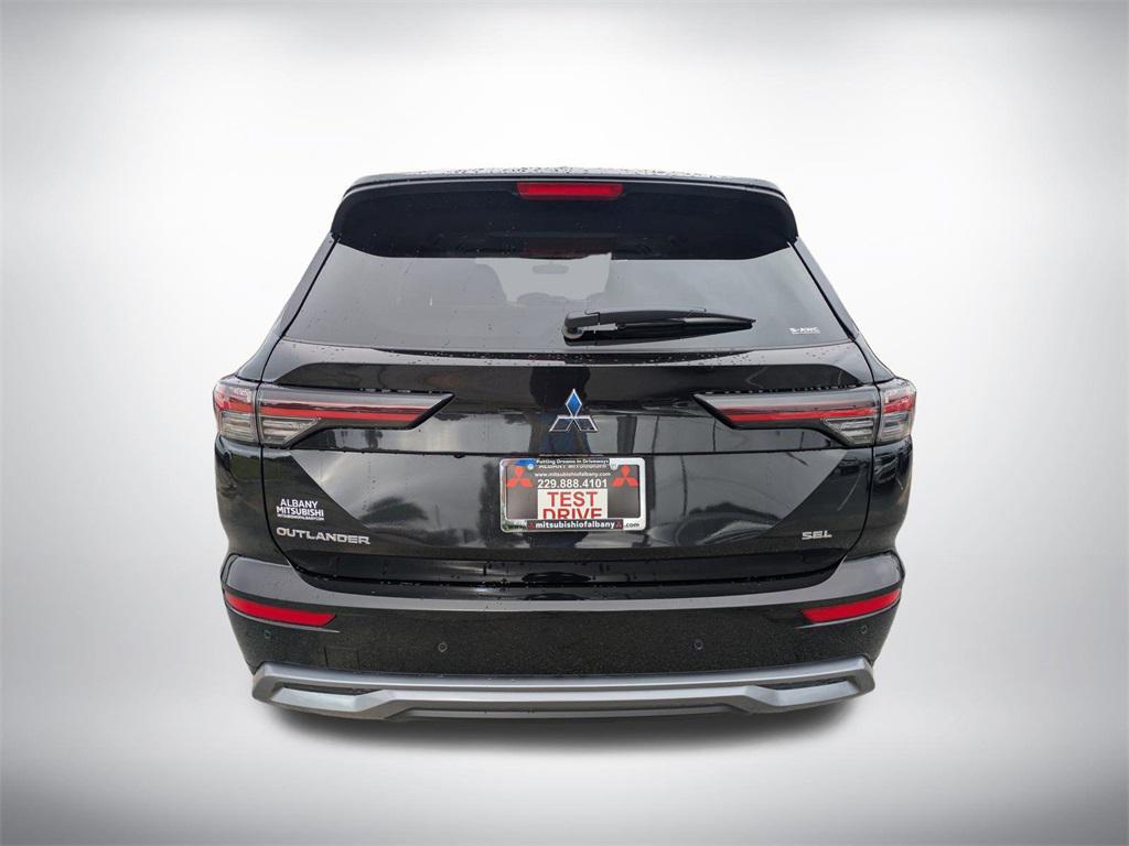 new 2025 Mitsubishi Outlander car, priced at $36,900
