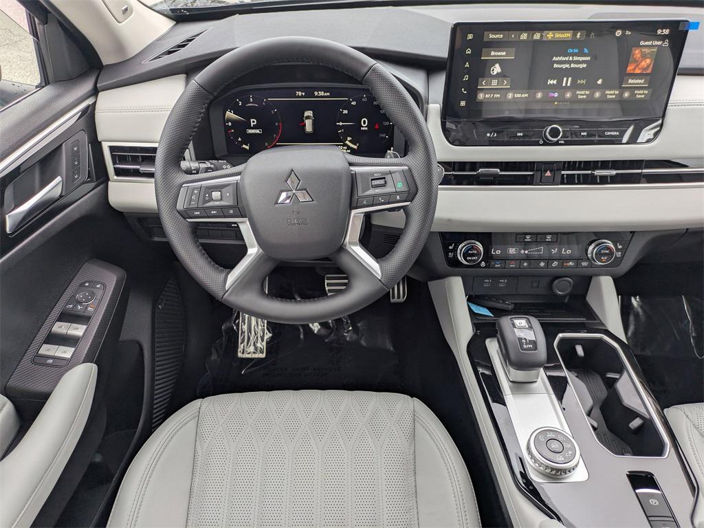 new 2025 Mitsubishi Outlander car, priced at $36,900