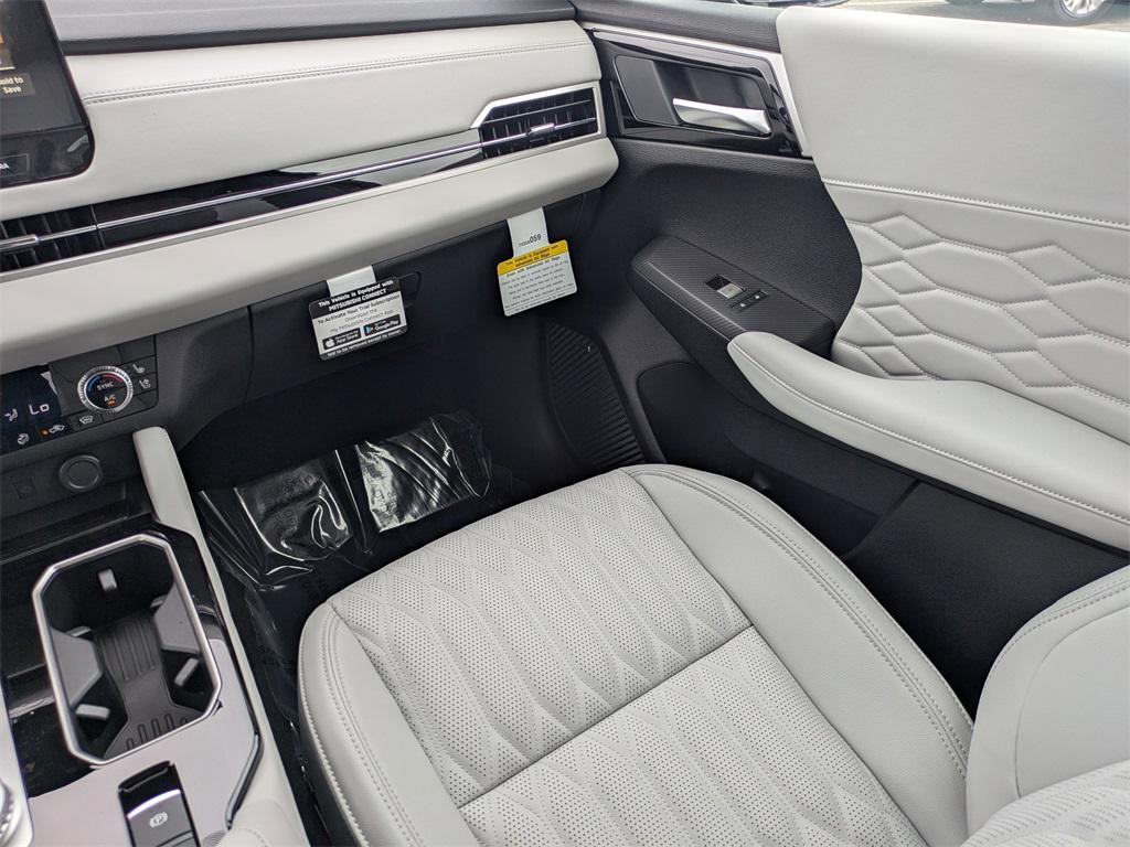 new 2025 Mitsubishi Outlander car, priced at $36,900