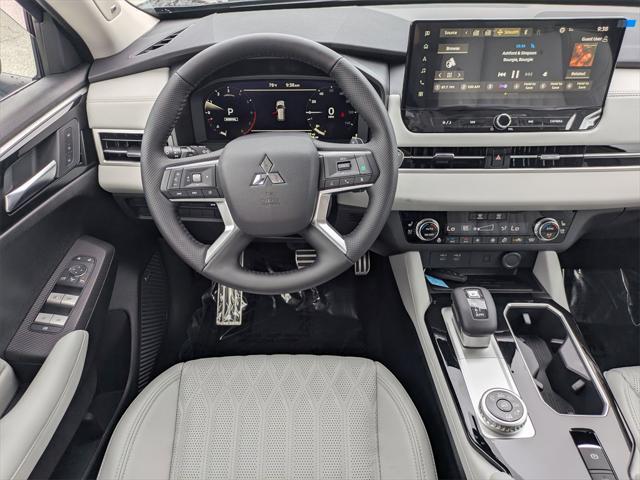 new 2025 Mitsubishi Outlander car, priced at $38,400