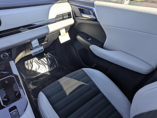 new 2025 Mitsubishi Outlander car, priced at $34,890