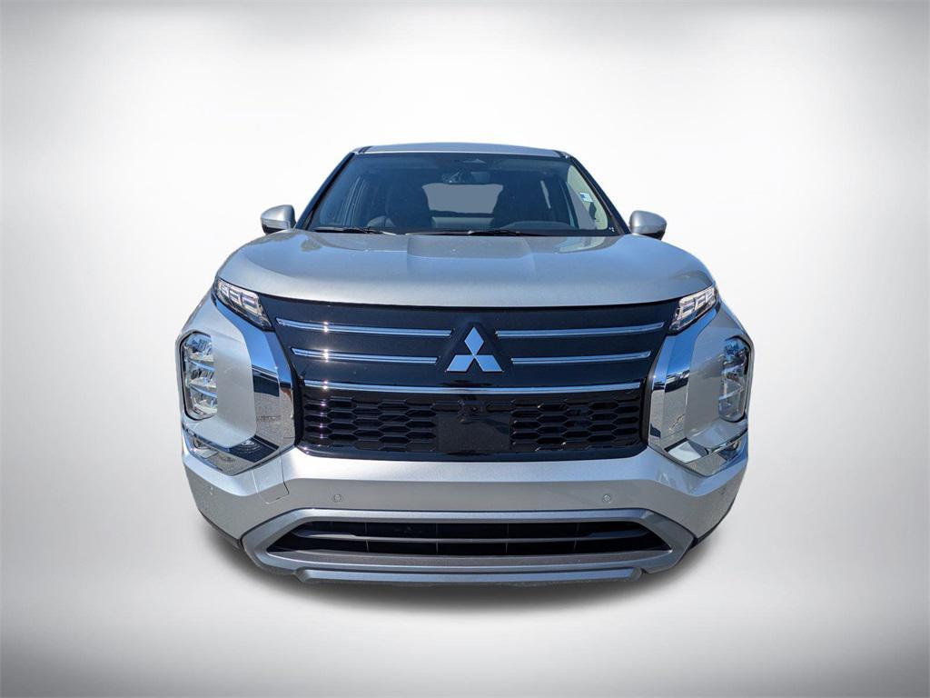 new 2025 Mitsubishi Outlander car, priced at $29,970