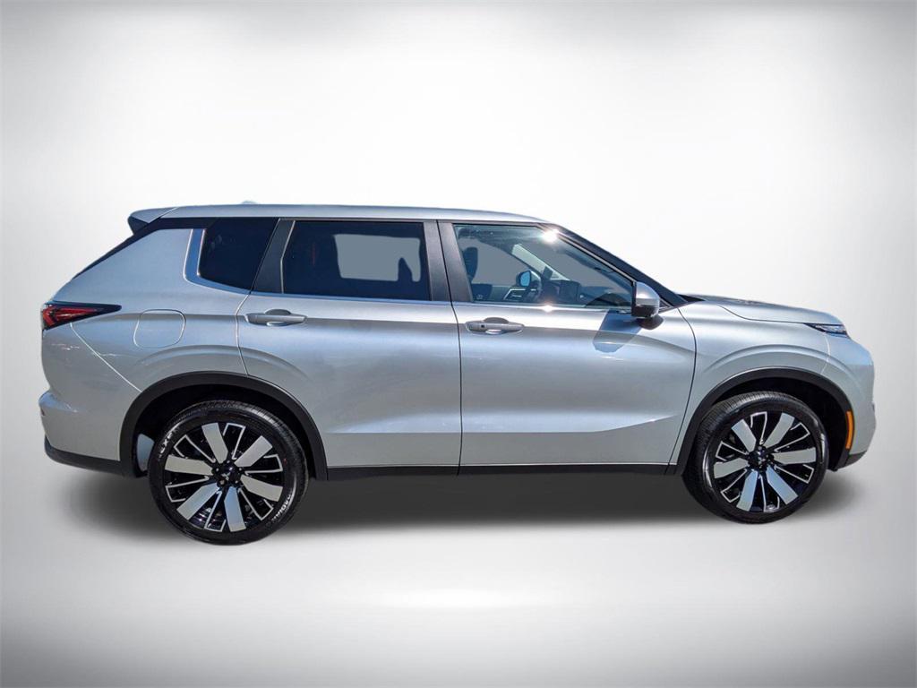 new 2025 Mitsubishi Outlander car, priced at $29,970