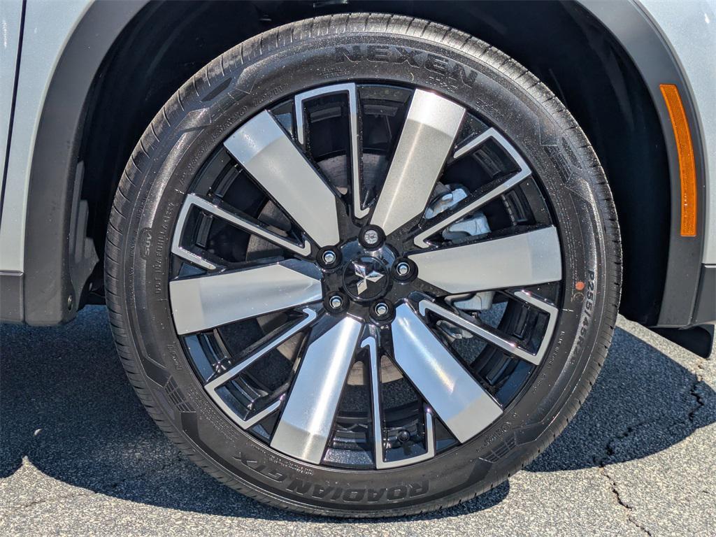 new 2025 Mitsubishi Outlander car, priced at $29,970