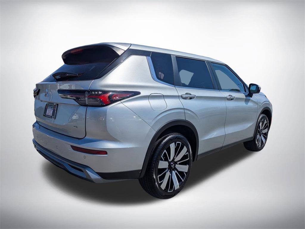 new 2025 Mitsubishi Outlander car, priced at $29,970