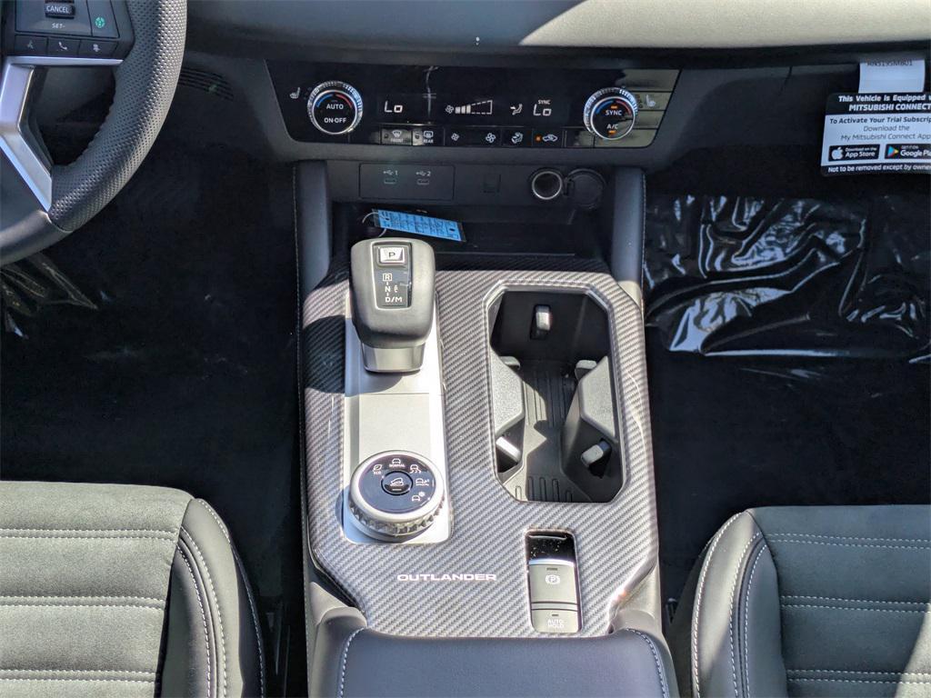 new 2025 Mitsubishi Outlander car, priced at $29,970