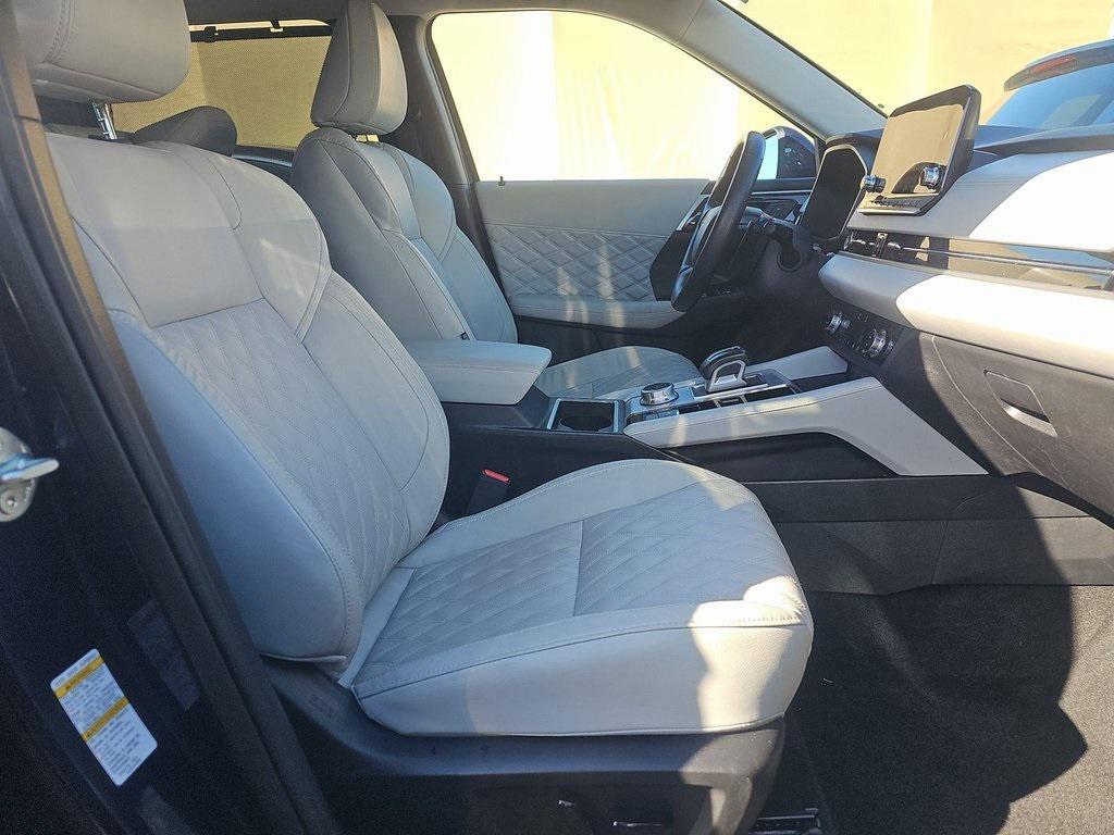 used 2024 Mitsubishi Outlander car, priced at $26,200