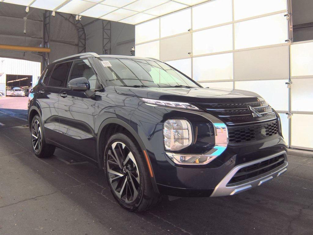used 2024 Mitsubishi Outlander car, priced at $26,200