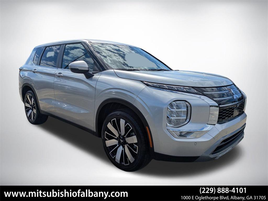 new 2025 Mitsubishi Outlander car, priced at $30,970