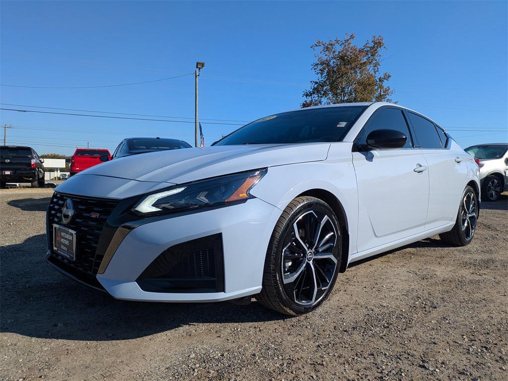 used 2023 Nissan Altima car, priced at $20,558