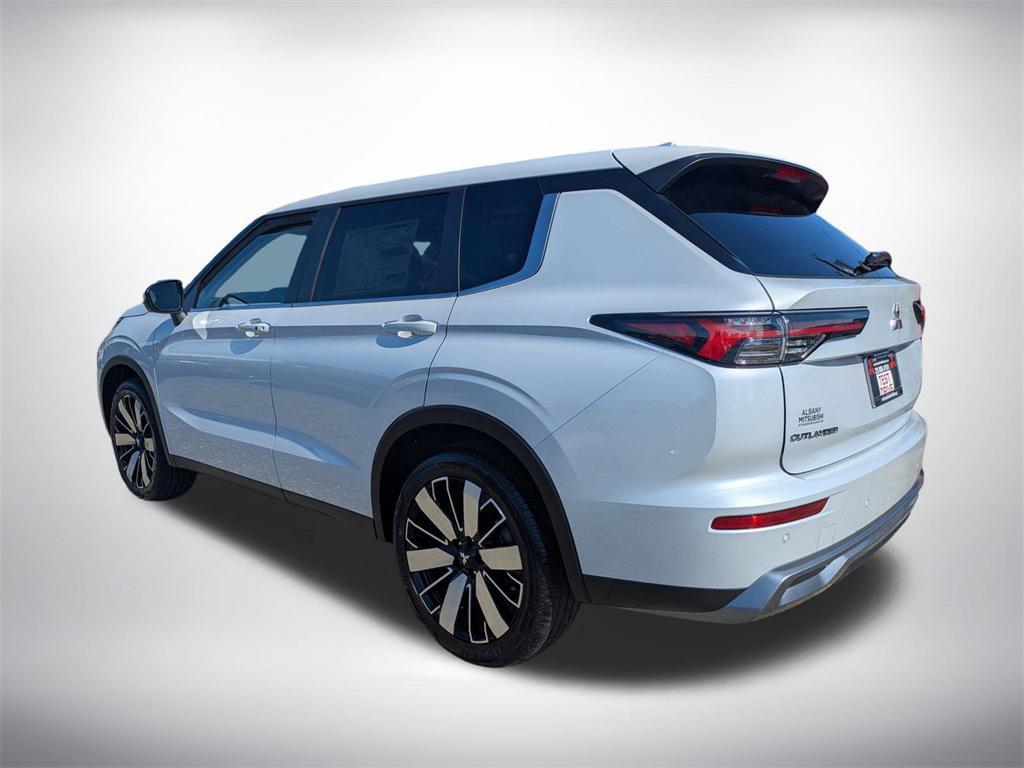 new 2025 Mitsubishi Outlander car, priced at $34,890
