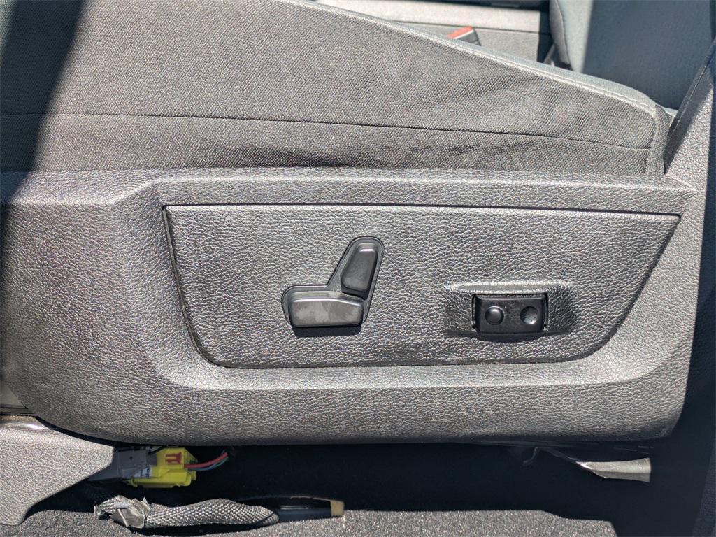 used 2023 Ram 1500 Classic car, priced at $26,416