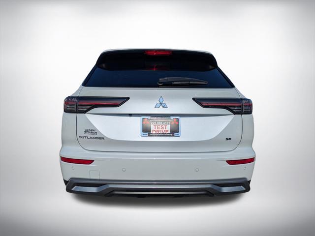 new 2025 Mitsubishi Outlander car, priced at $39,940