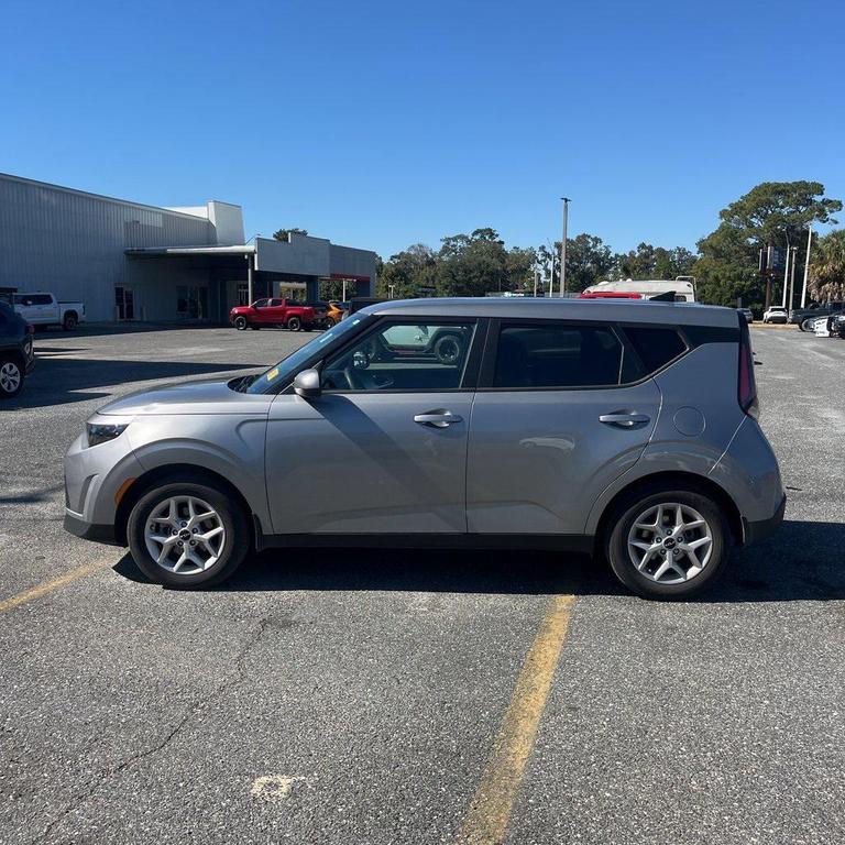 used 2025 Kia Soul car, priced at $16,091