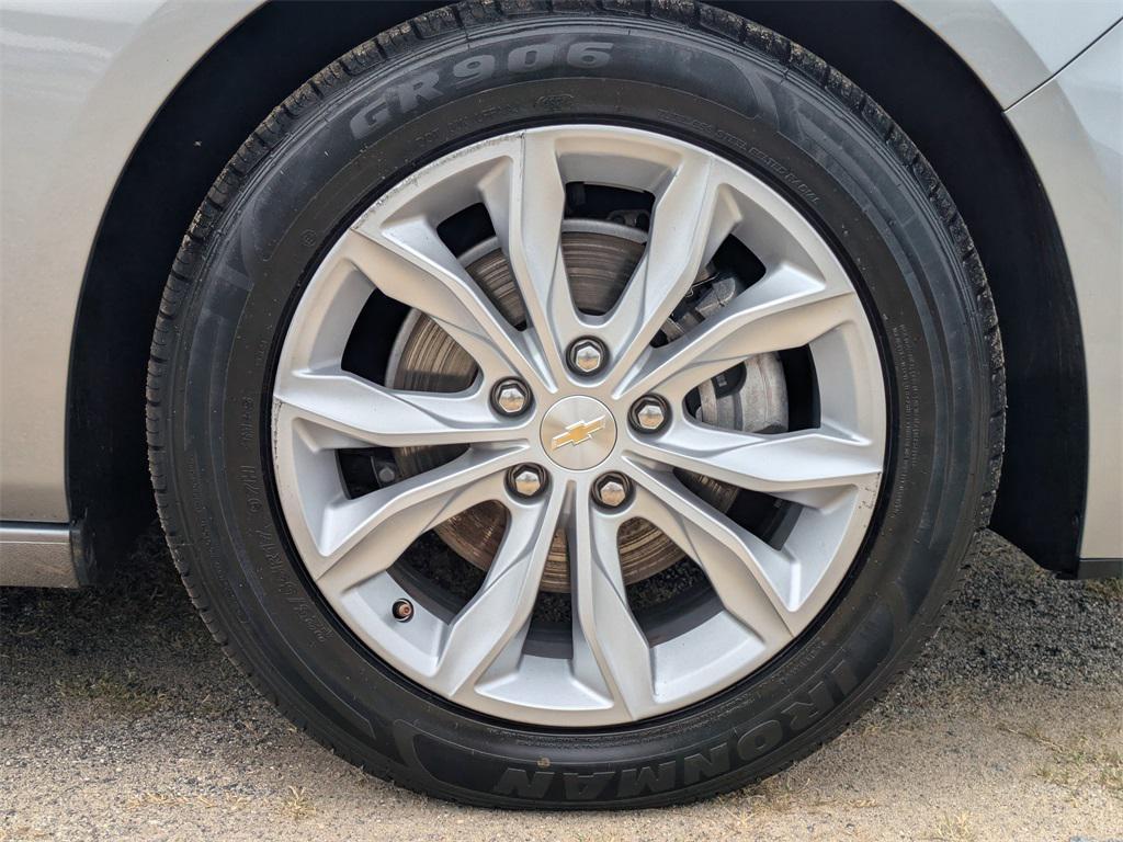 used 2024 Chevrolet Malibu car, priced at $21,293