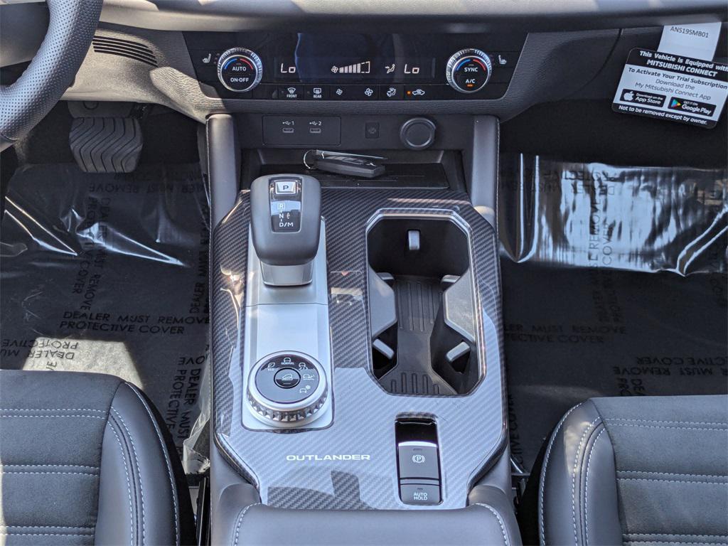 new 2025 Mitsubishi Outlander car, priced at $29,970