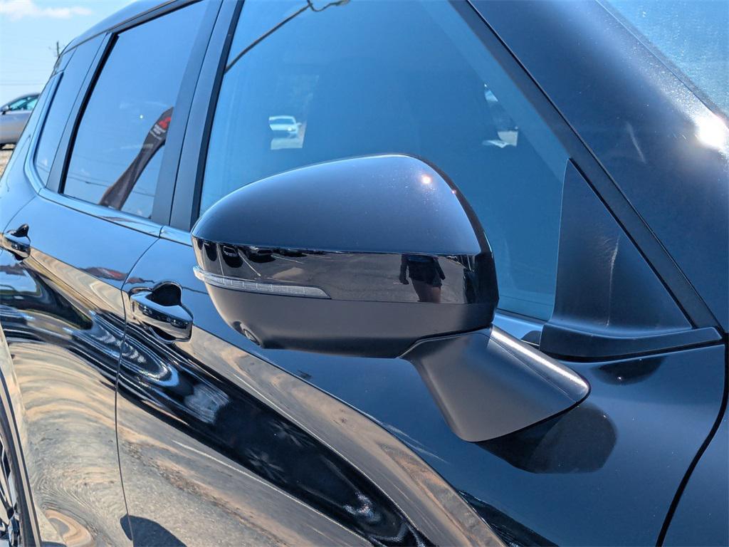 new 2025 Mitsubishi Outlander car, priced at $29,970